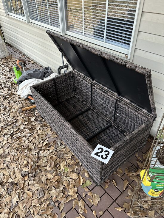 Patio Storage Bench Item 23